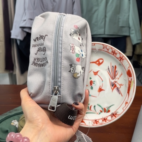 瓷片45。。。。。。。。。。。。。。。。。。