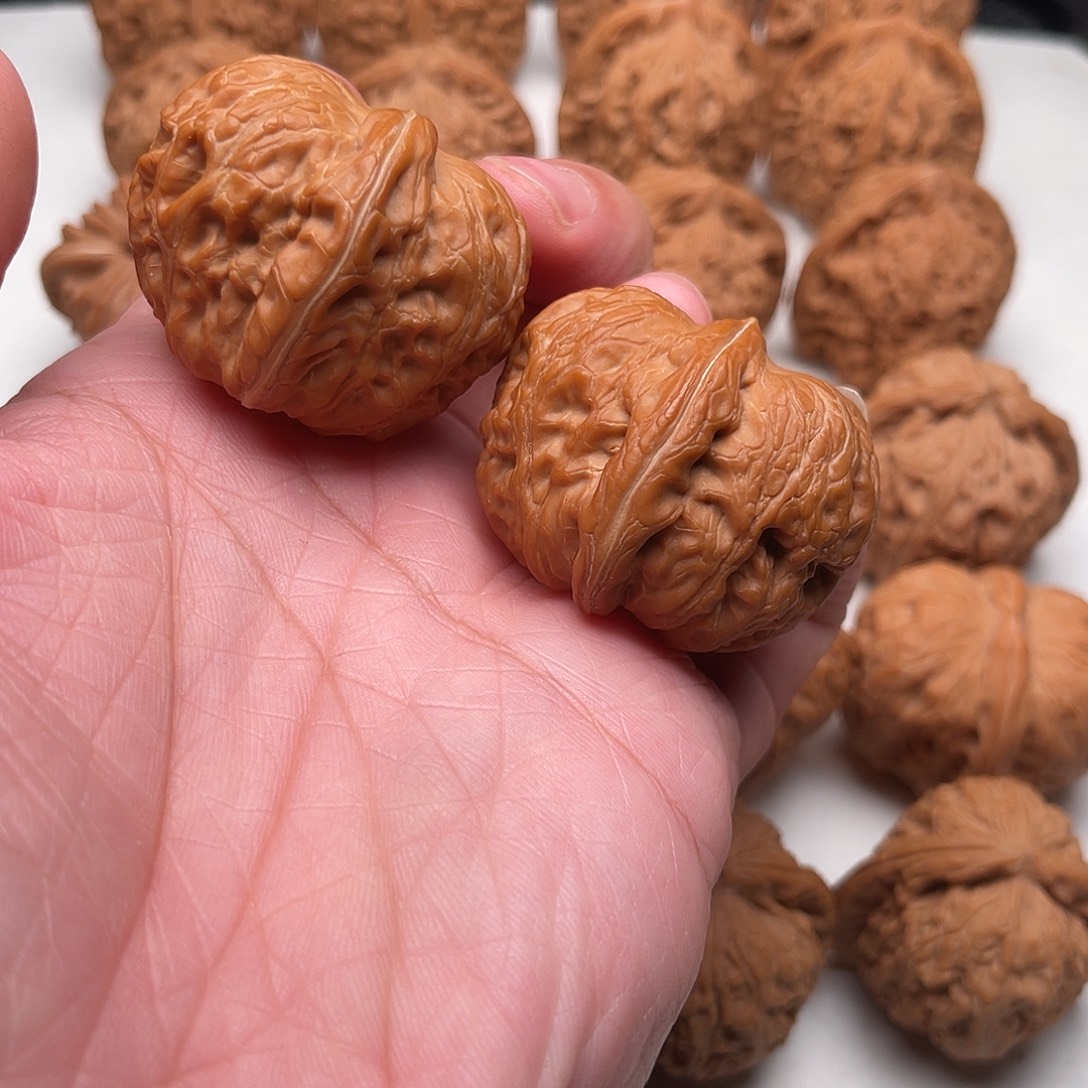 Y***1把件文玩核桃核桃