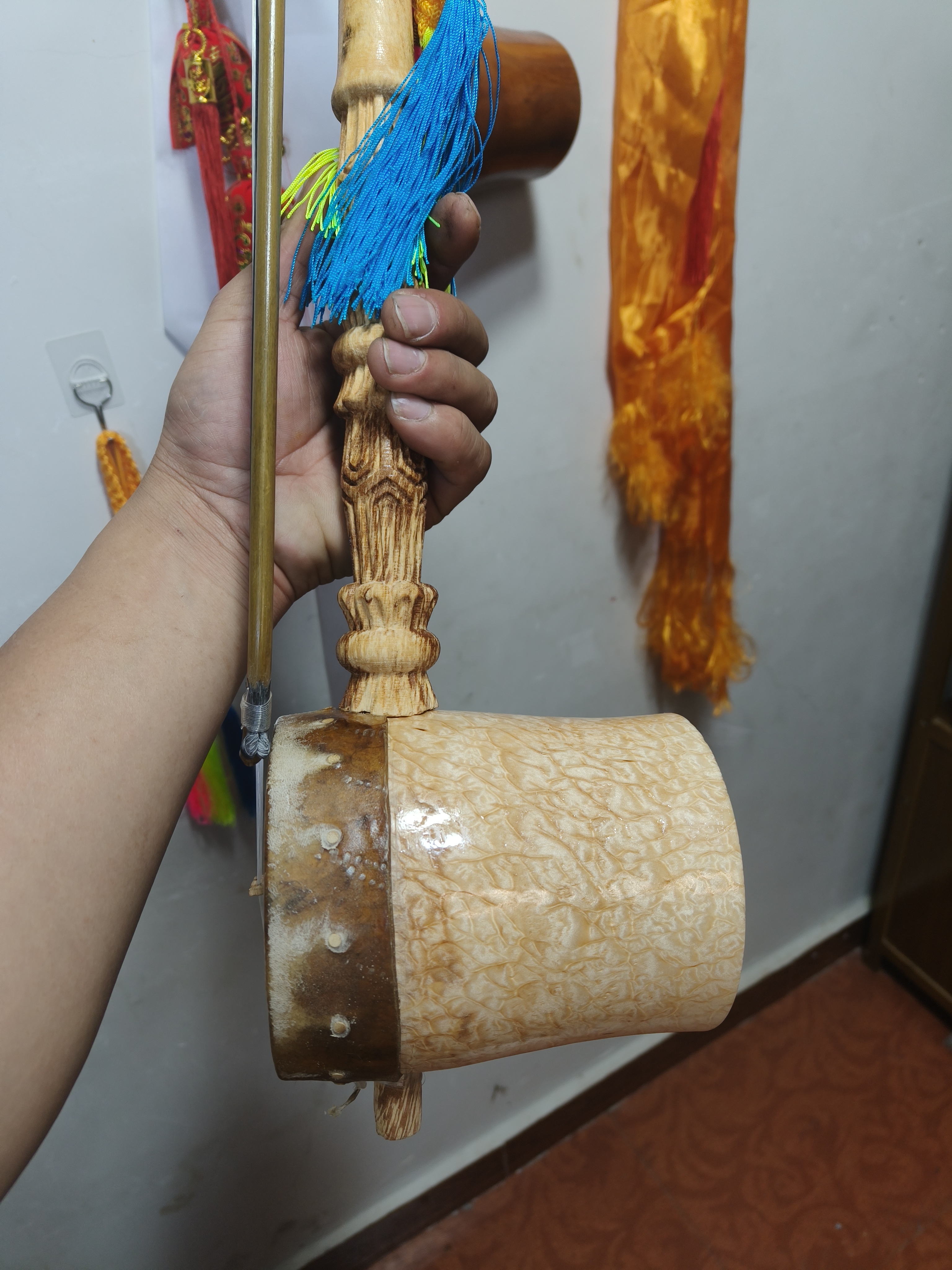 云南滇西北高原木料制作的弦子