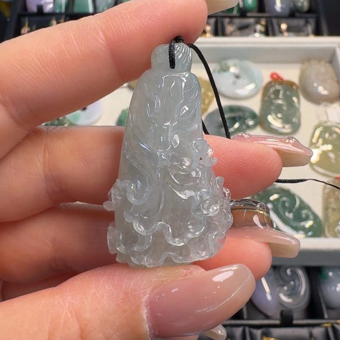 翡翠未镶嵌颈饰白菜