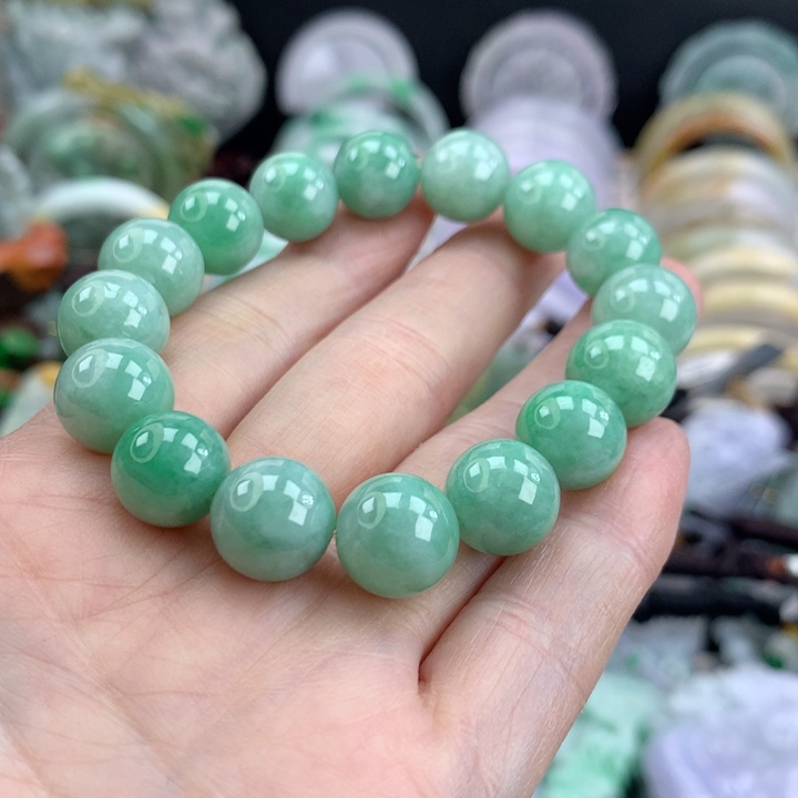 翡翠颈饰未镶嵌吊坠