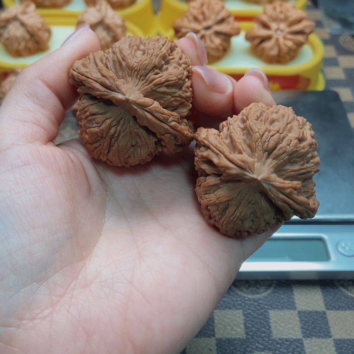 文玩核桃把件45南疆石
