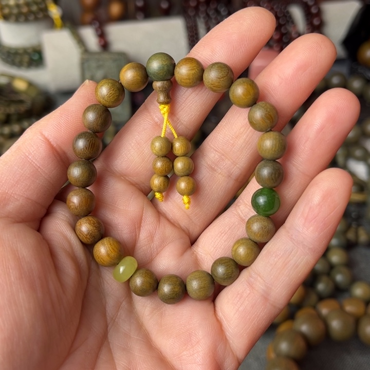 彤***木绿檀8毫米单圈手串