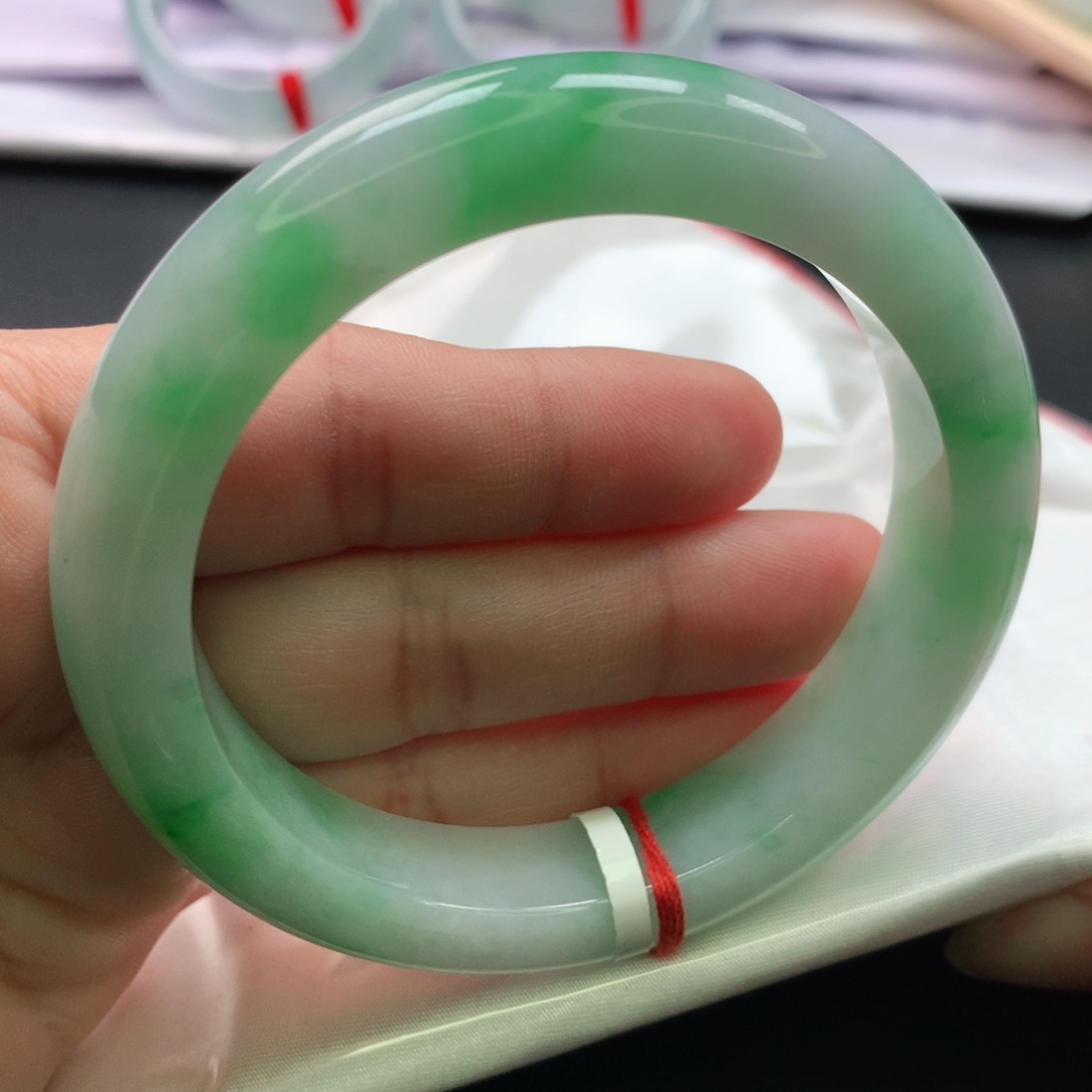 翡翠手镯未镶嵌缅甸56.57