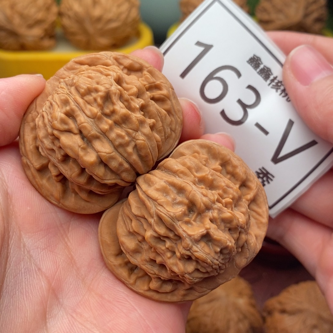 文玩核桃把件汉高楼43