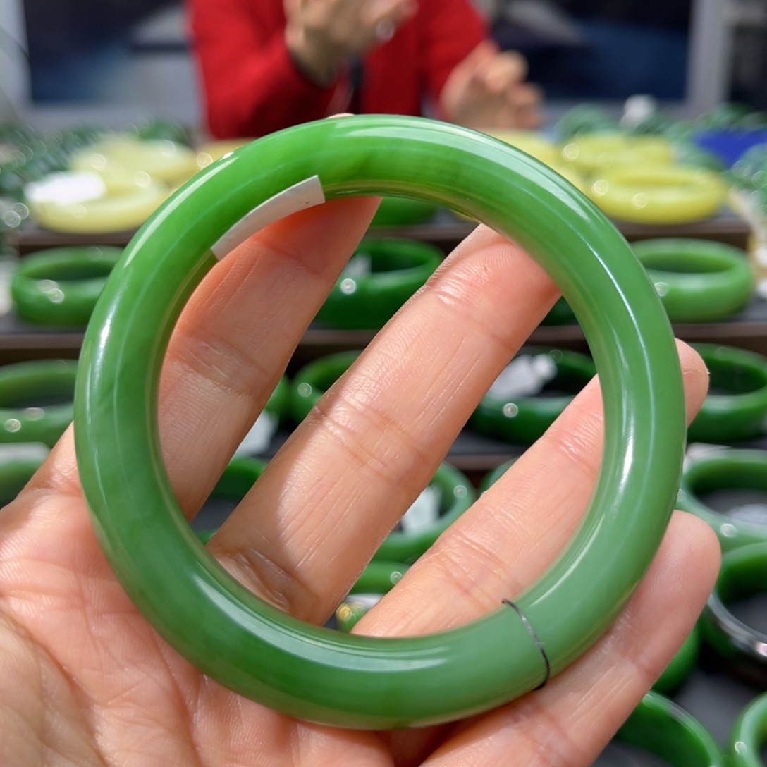 和田玉（碧玉）手镯未镶嵌