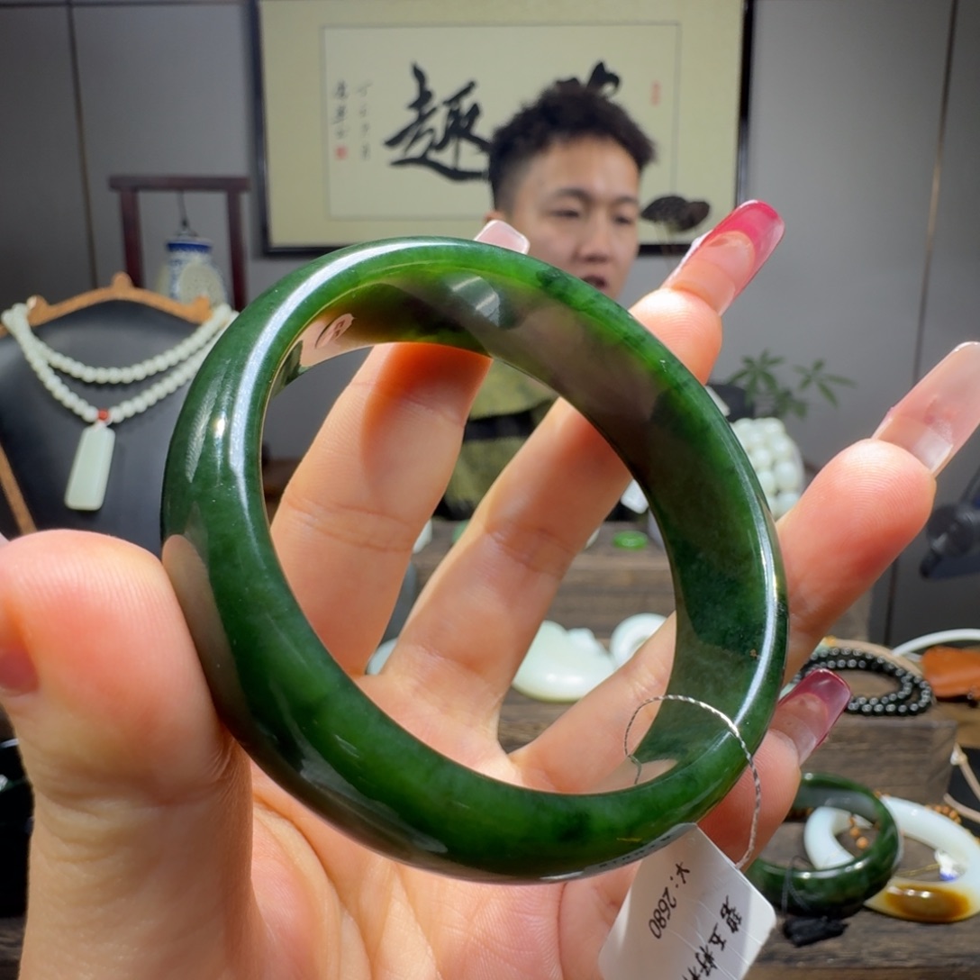 和田玉手镯未镶嵌J****e