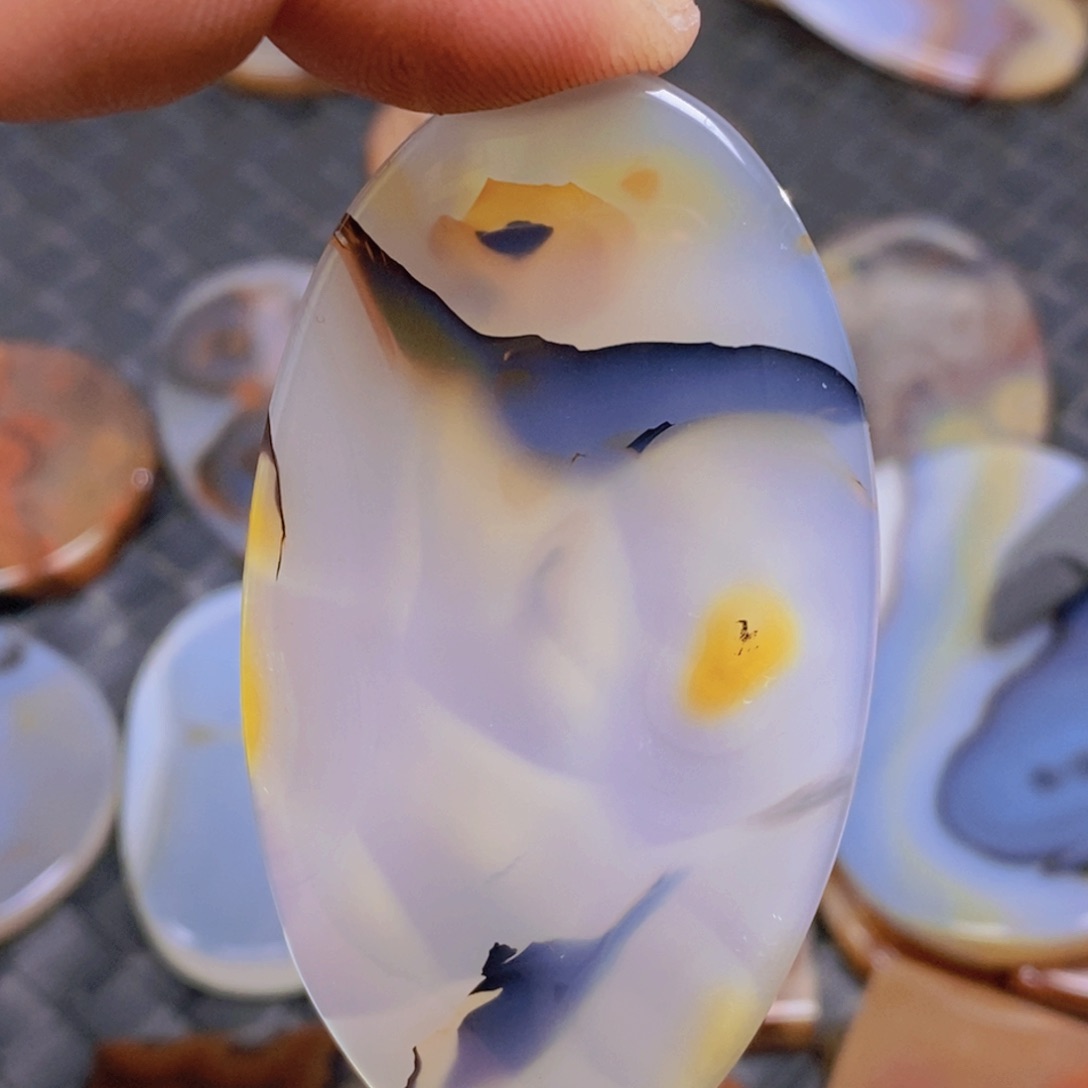 玛瑙/玉髓颈饰未镶嵌