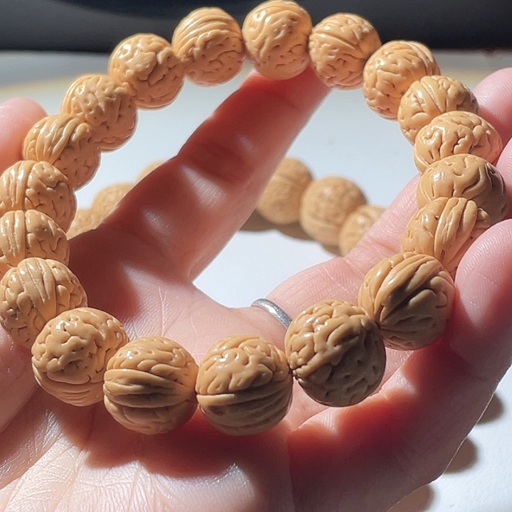 A***山桃核吊坠桃核手串肌肉65