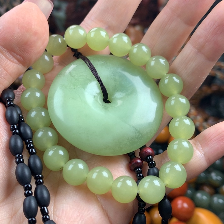 蛇纹石玉合金珠宝奇石