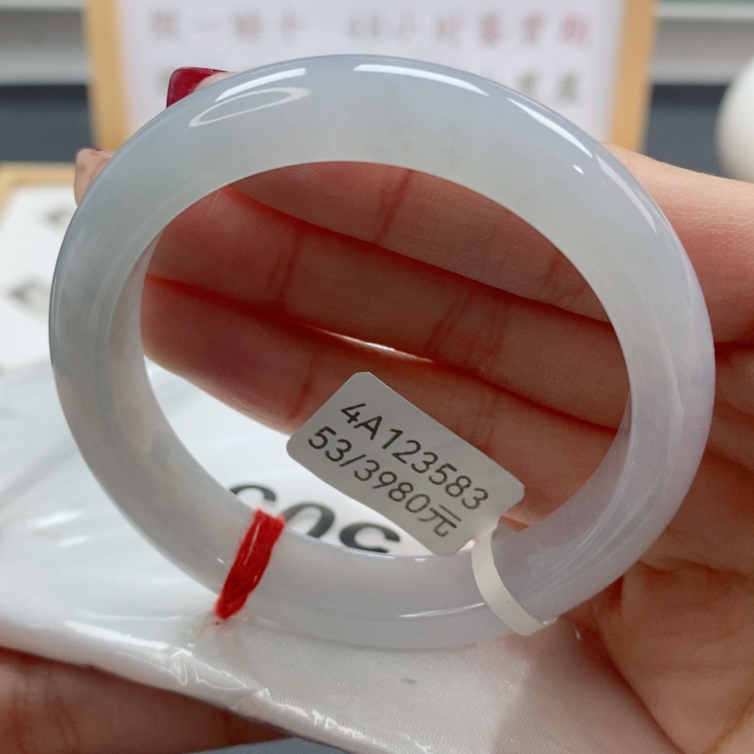 翡翠手镯未镶嵌天然A货翡翠手镯