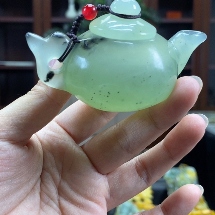 未镶嵌蛇纹石玉颈饰