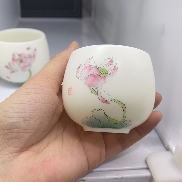 福利待遇多多哦哦哦哦
