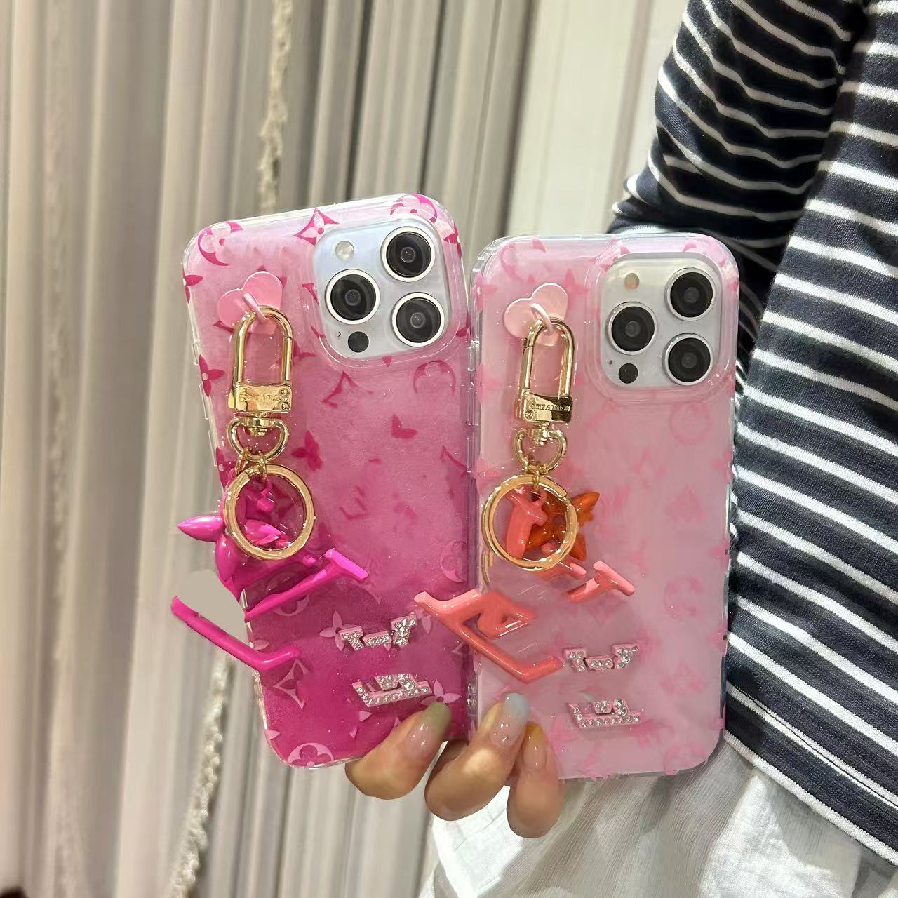【萌】创意细闪IMD带挂件适用于iphone 16promax,15promax手机壳