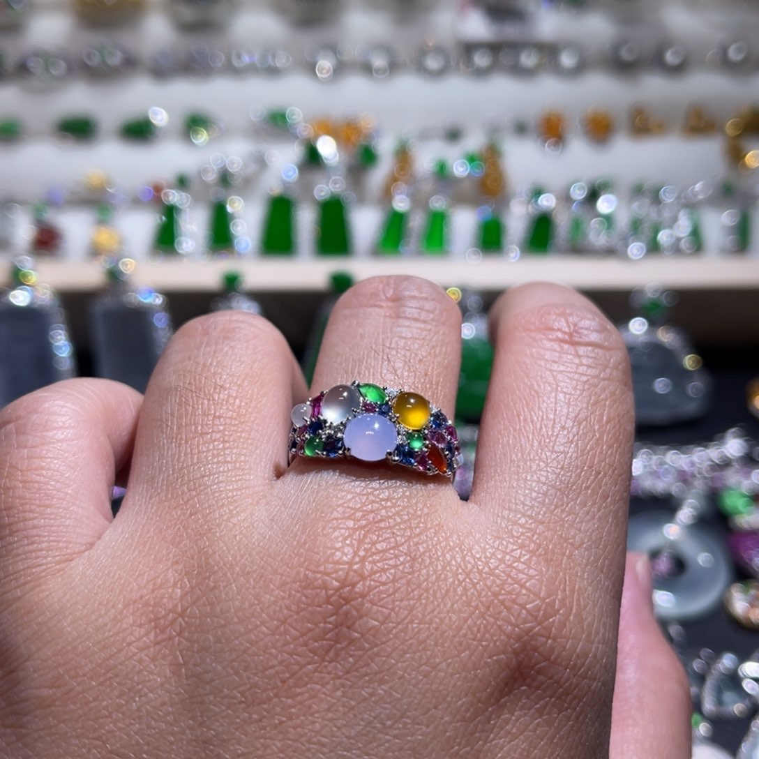 翡翠戒指18K金镶嵌多宝戒指