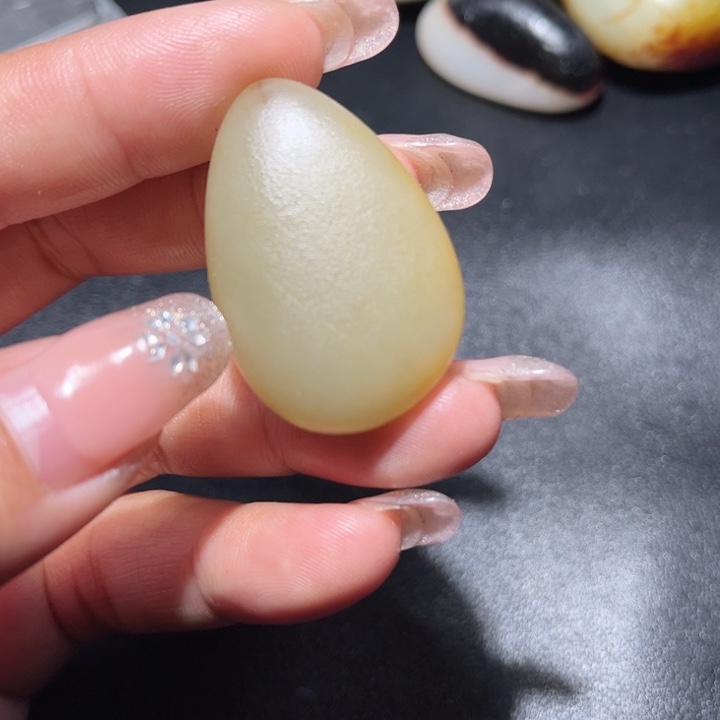 和田玉未镶嵌珠宝奇石