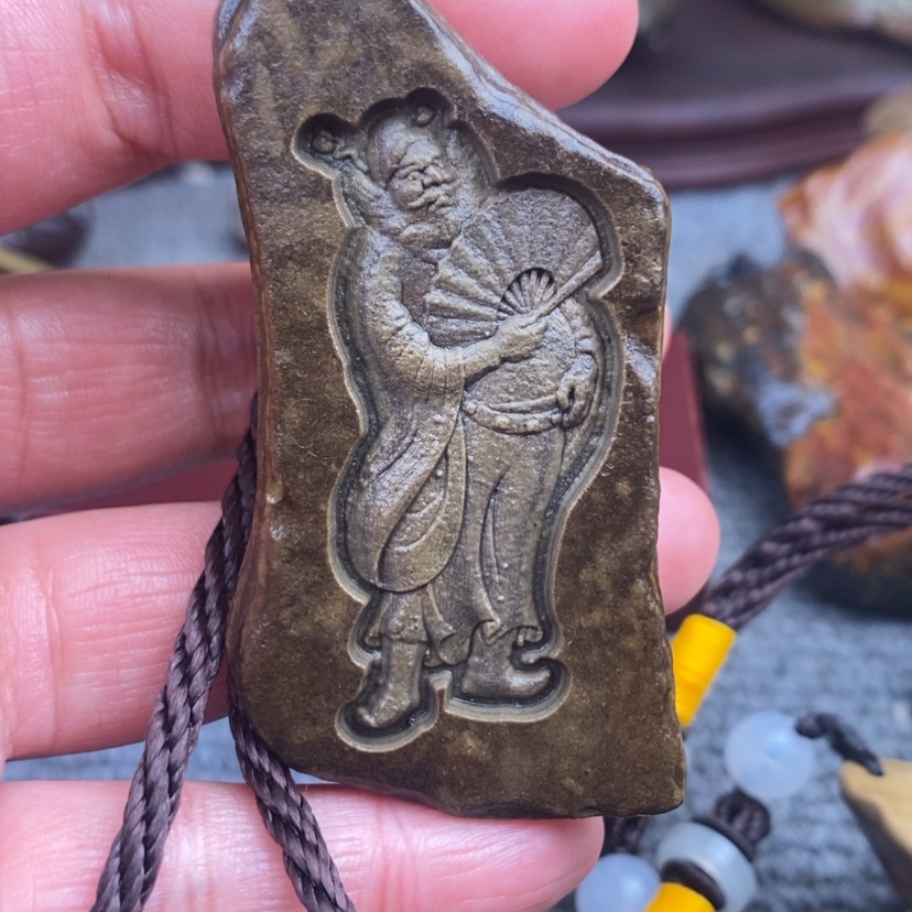 【闪购商品】原石雕刻手把件
