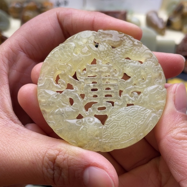 蛇纹石玉颈饰未镶嵌30