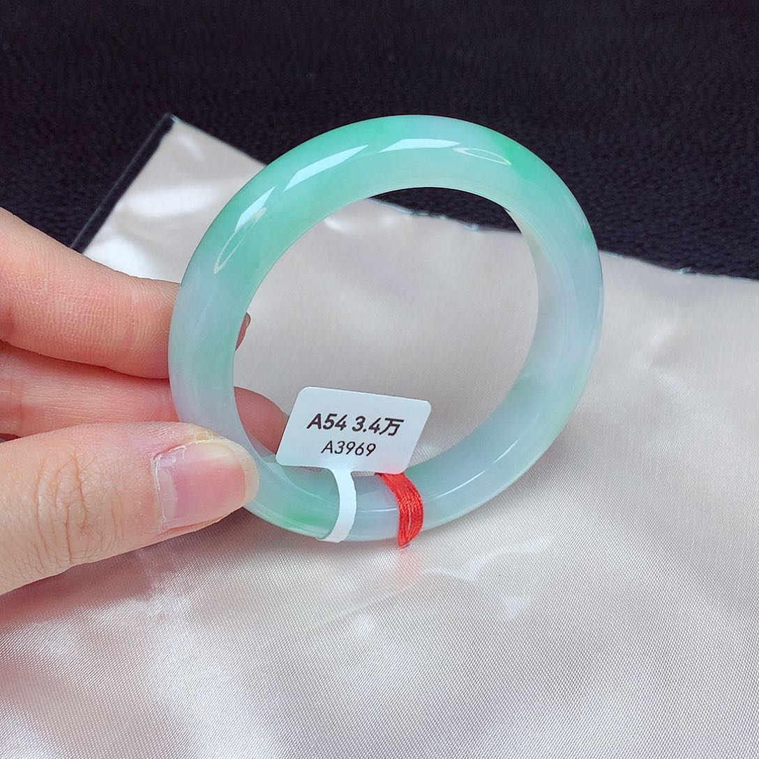 翡翠手镯未镶嵌手镯55