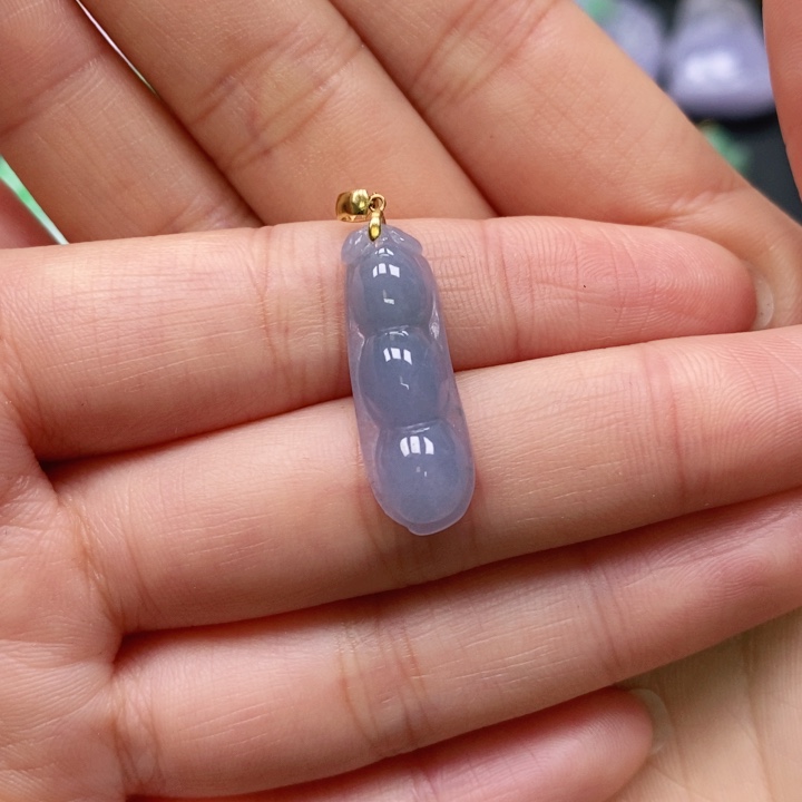 翡翠颈饰未镶嵌吊坠