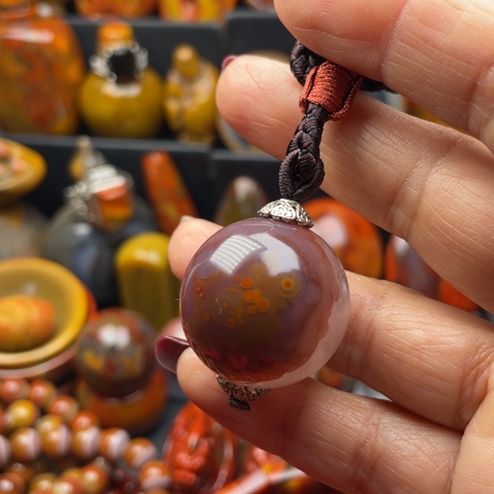 玛瑙/玉髓颈饰未镶嵌