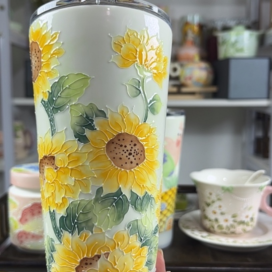 手绘高温釉下彩陶瓷