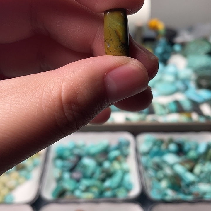 绿松石未镶嵌吊坠