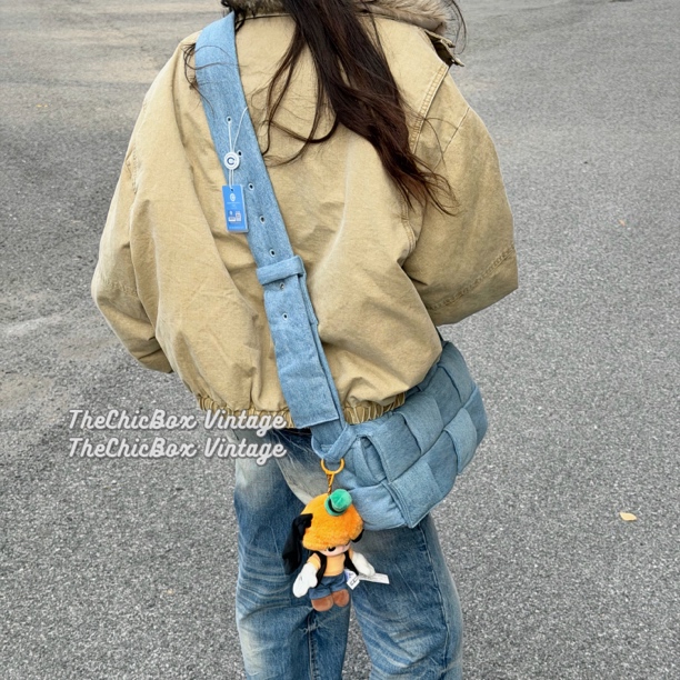 95新 BOTTEGA VENETA/葆蝶家 只盒/水洗牛仔软八格编织斜挎包