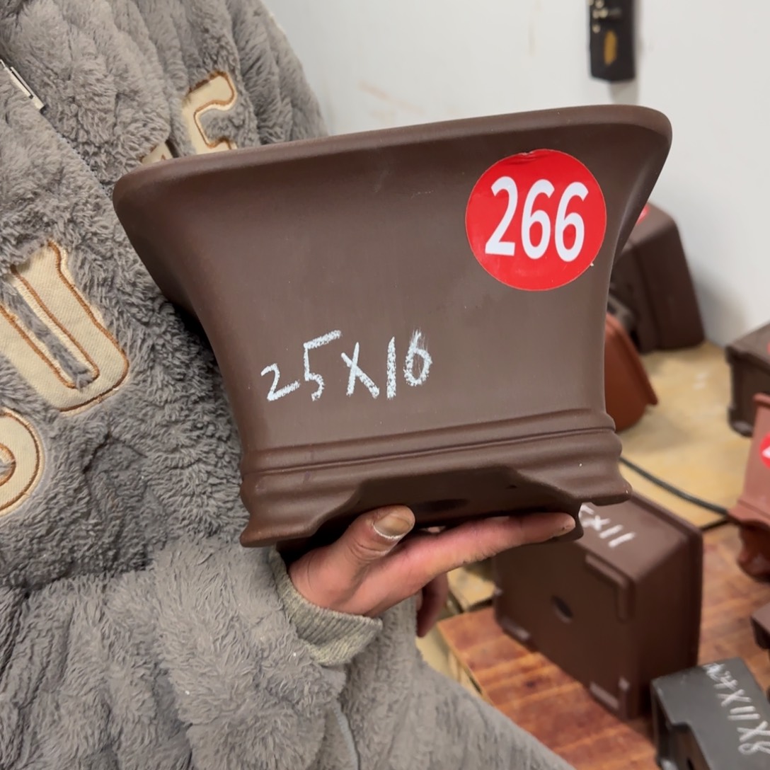 紫砂花盆呜呜呜呜