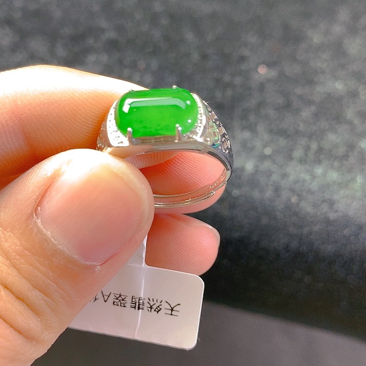 【闪购商品】翡翠颈饰银S925镶嵌翡翠
