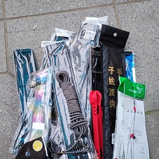 钓鱼配件随机发一堆1号