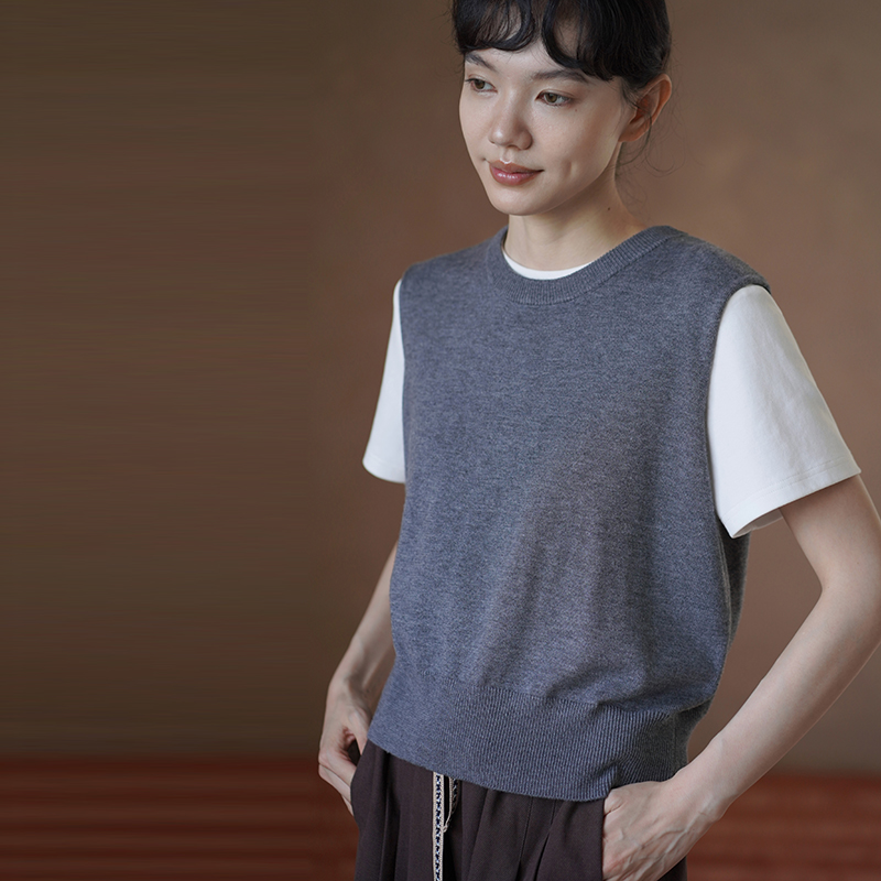 【女装优选】哈齿小姐时髦圆领羊毛混纺针织背心女20DZ2507520Z