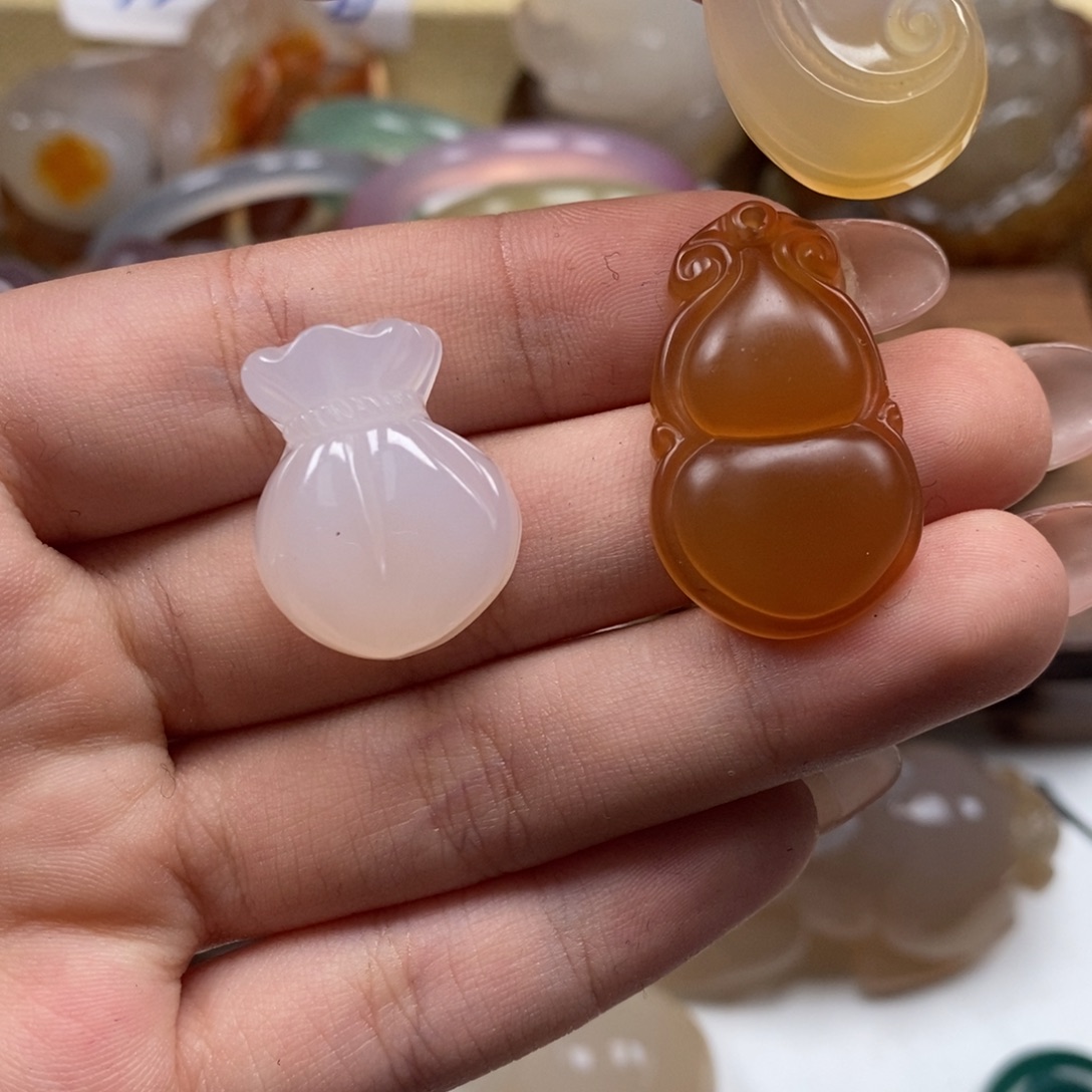 玛瑙/玉髓未镶嵌颈饰