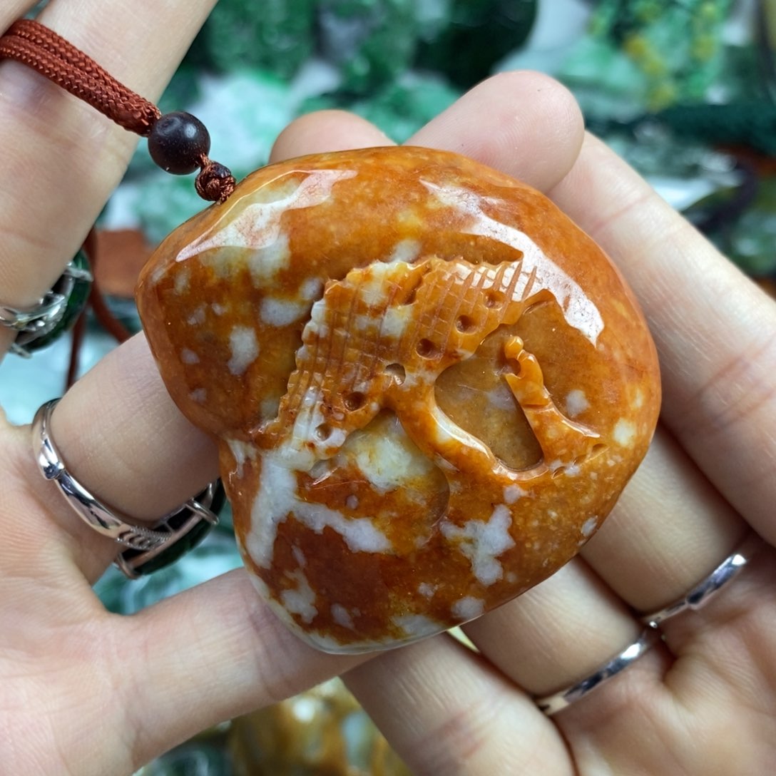 翡翠颈饰未镶嵌吊坠