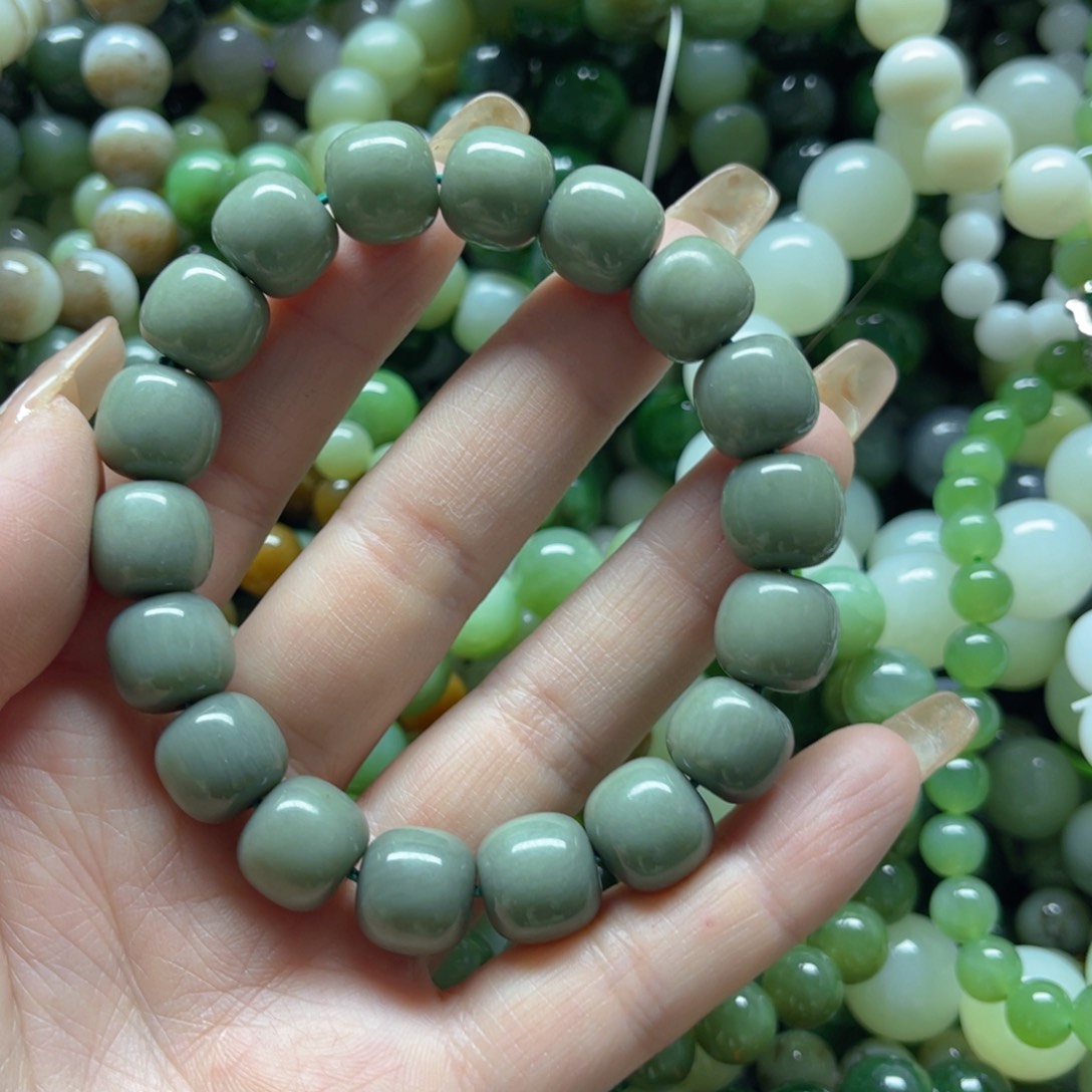 和田玉手串未镶嵌