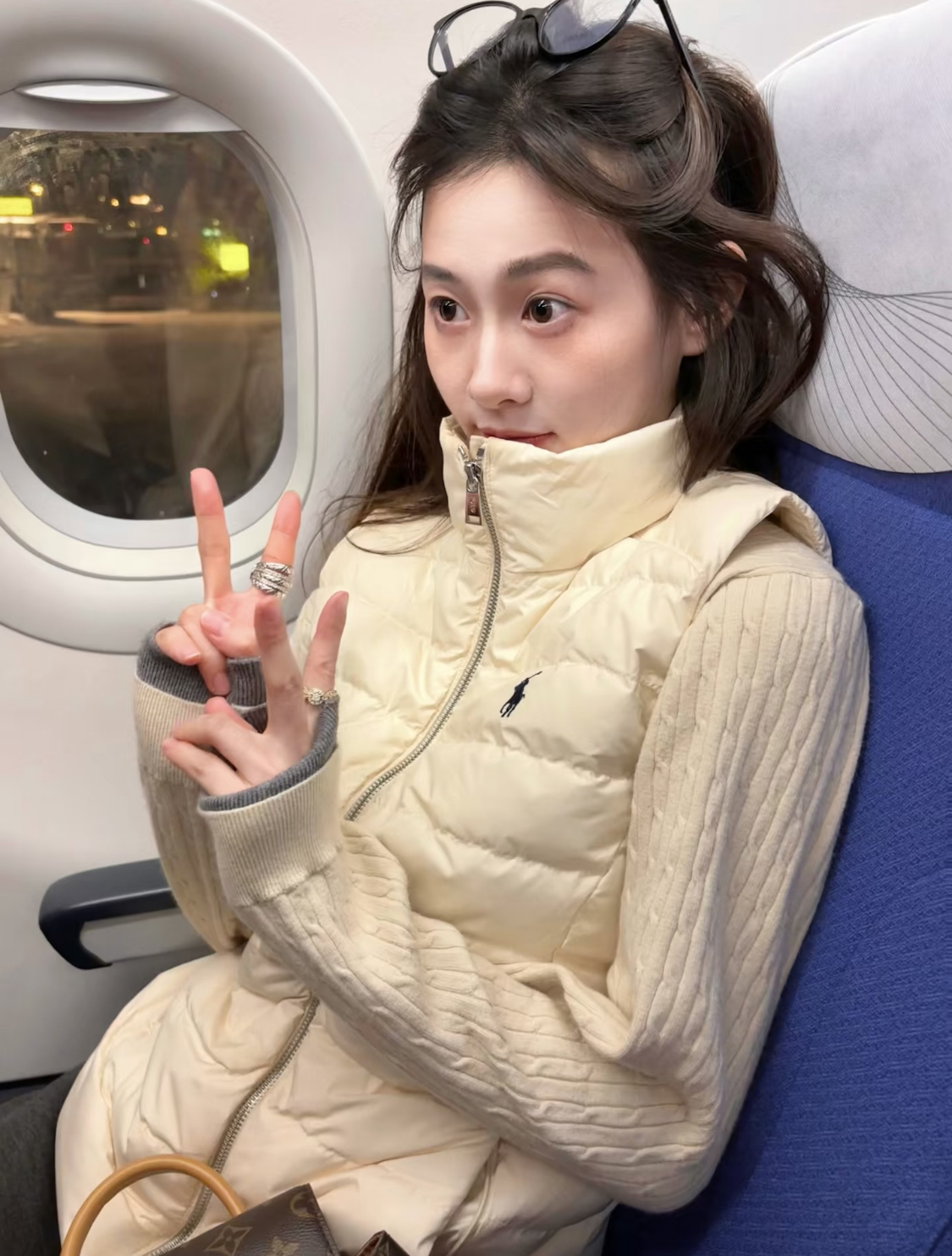 （泡芙）羽绒马甲女背心小马刺绣加厚保暖立领无袖背心开衫马夹外套