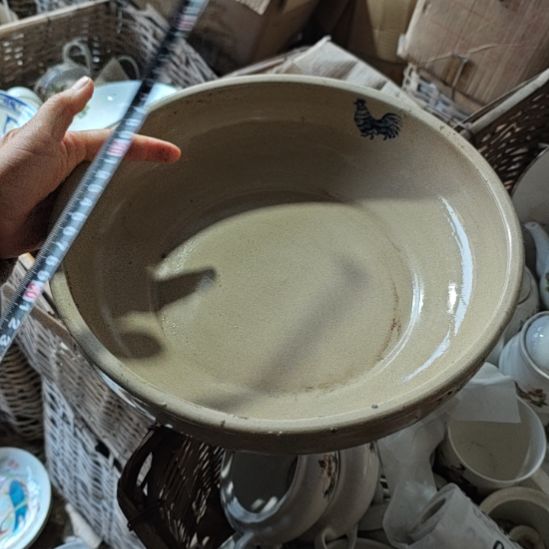 库存微瑕汤盆一个