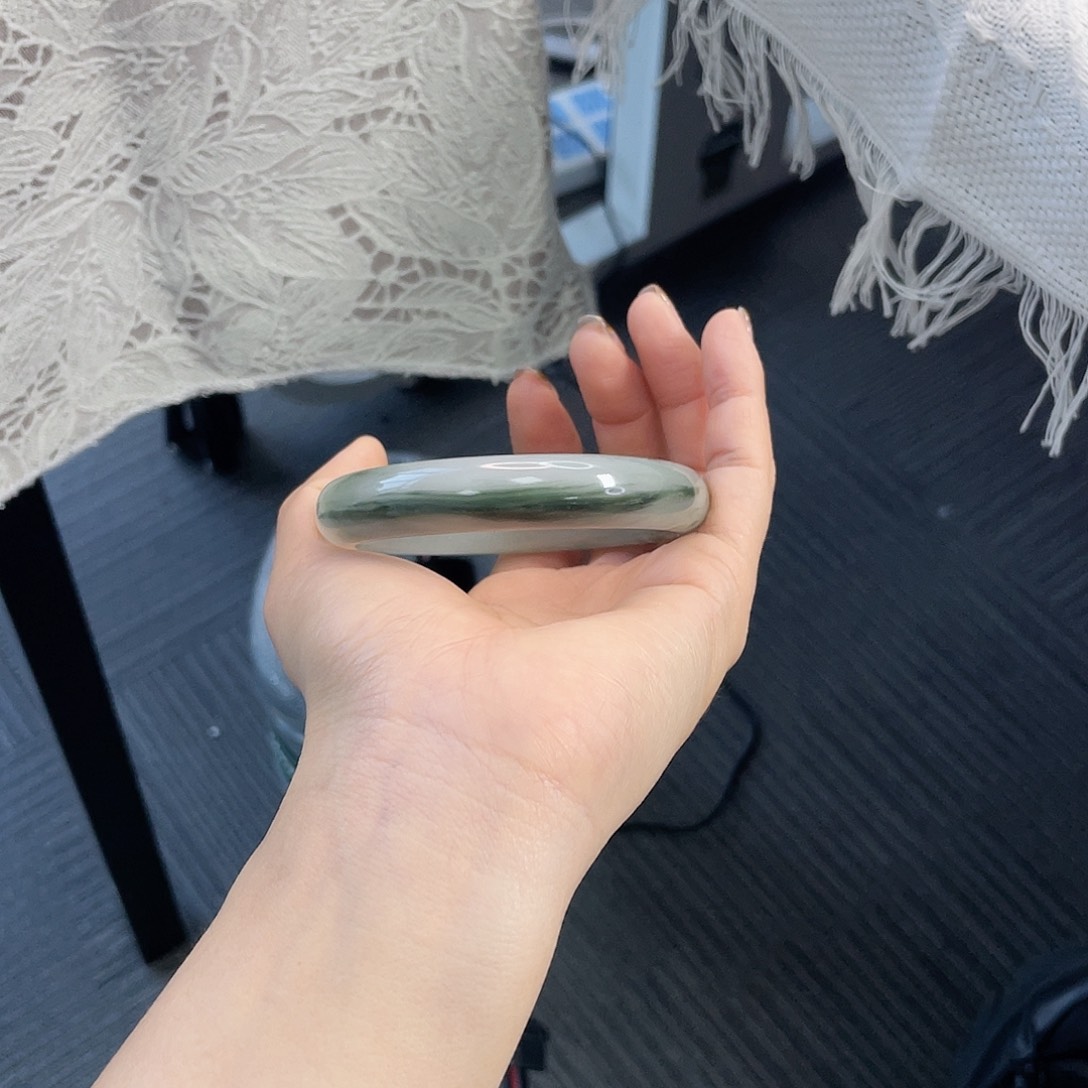 石英质玉未镶嵌手镯018