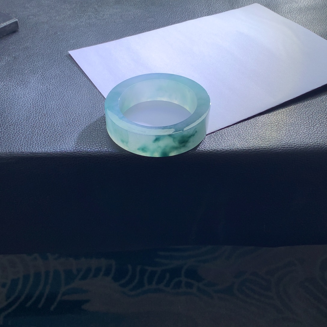 我***儿定制翡翠未镶嵌手镯