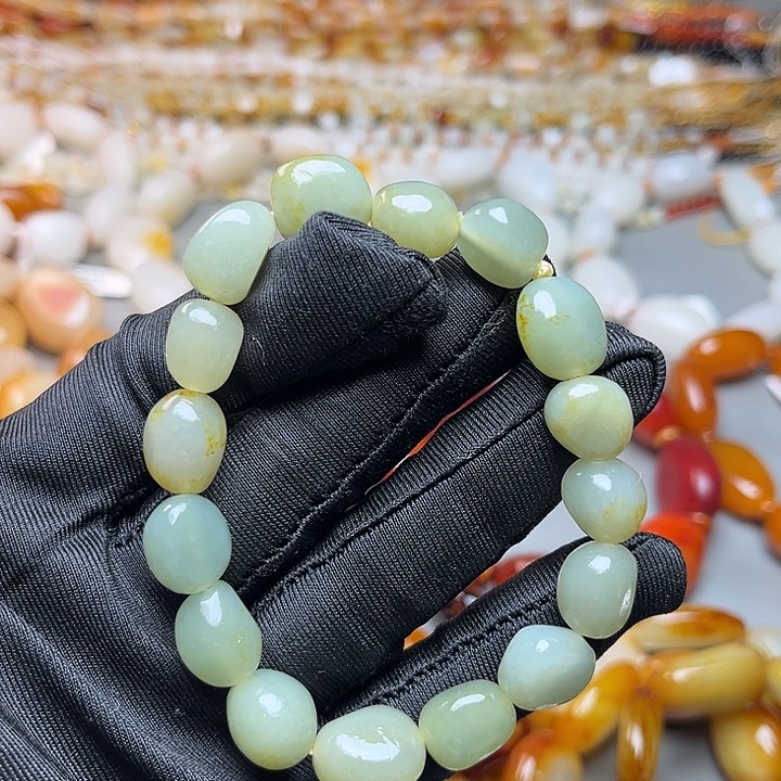 和田玉未镶嵌手链