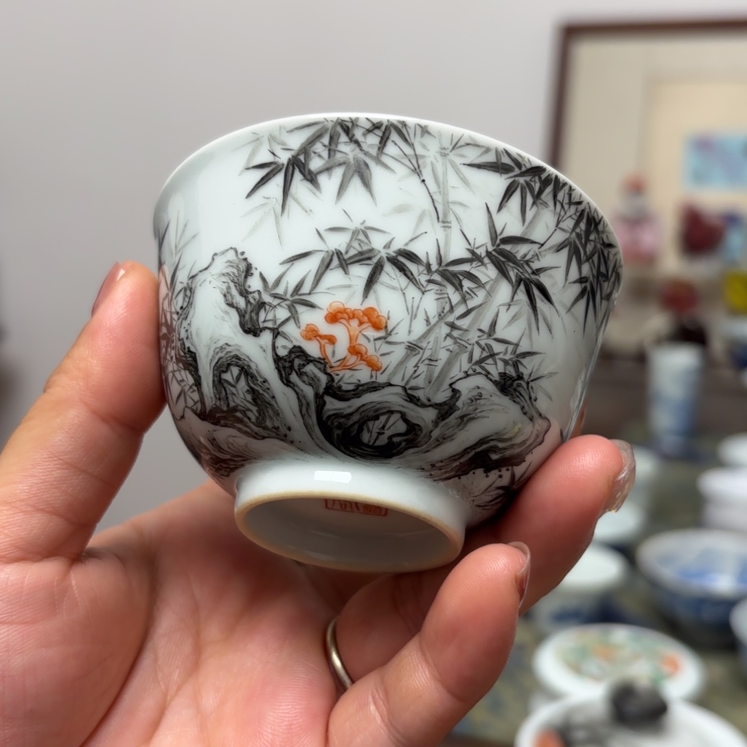 景德镇手绘墨彩竹纹杯