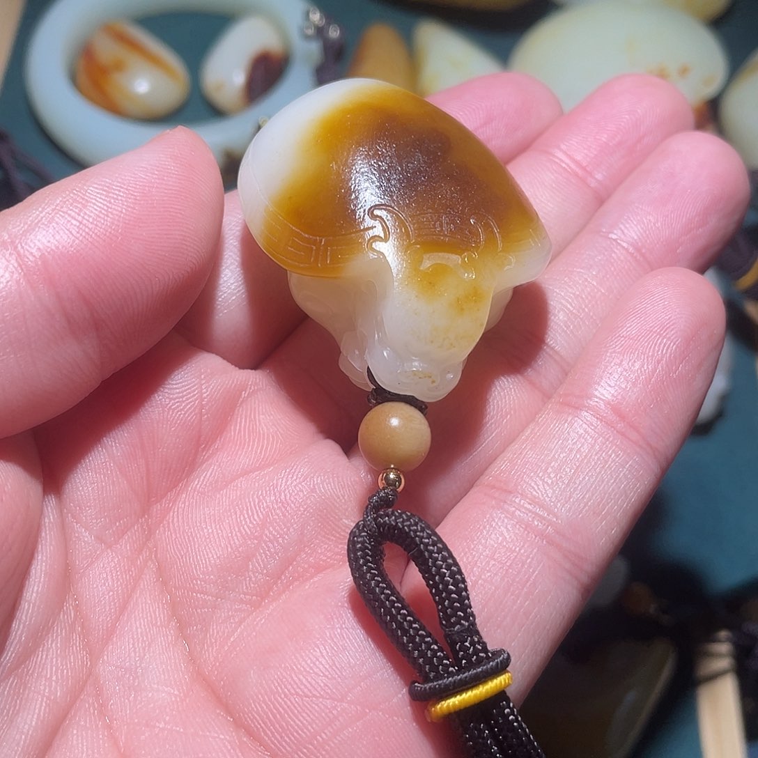 云***客和田玉未镶嵌车挂