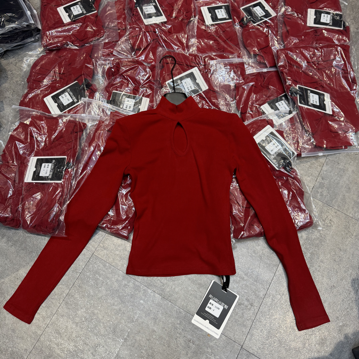 1190#新品定制半高领领口挖洞洋气打底衫