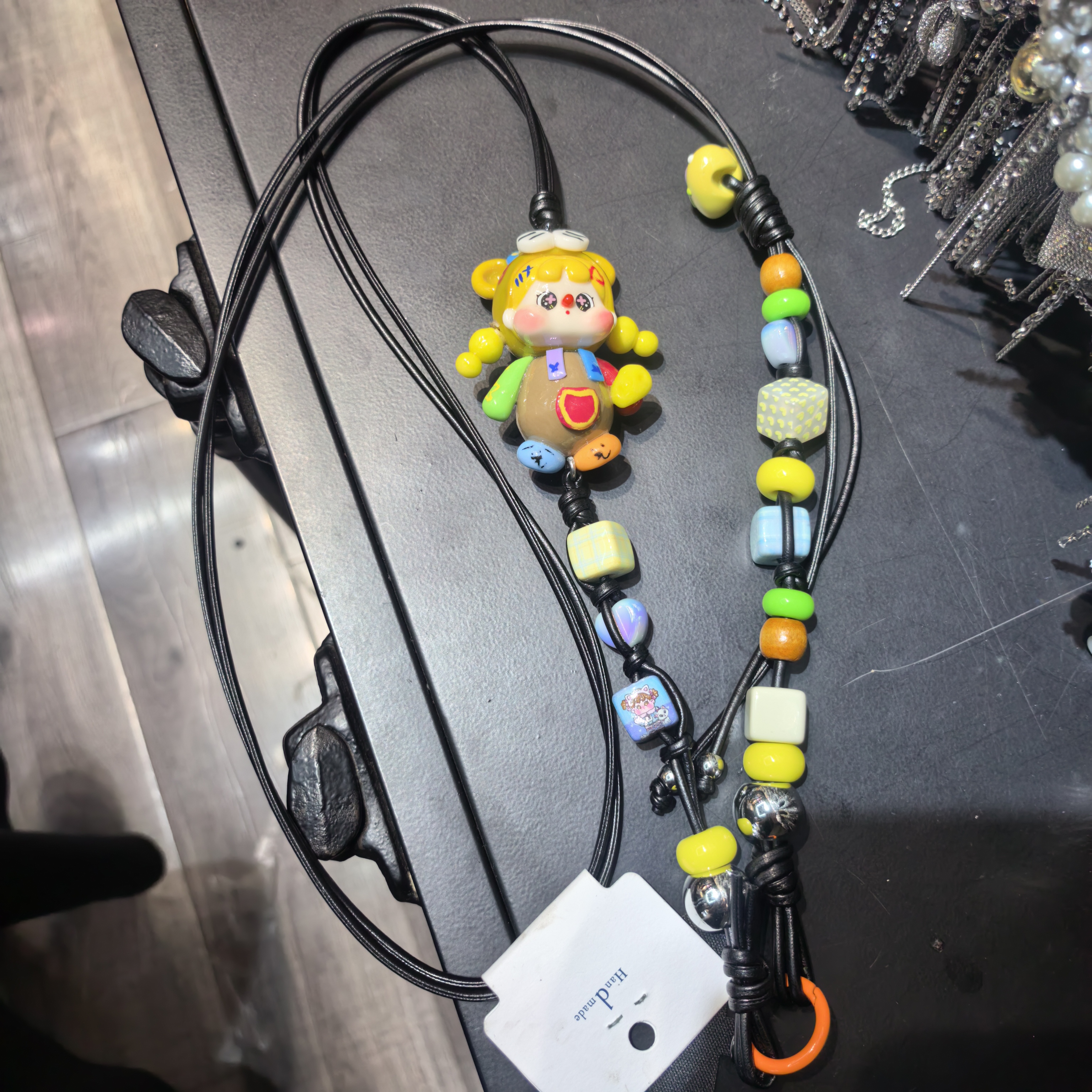 B925黄色多妹斜挎手机链