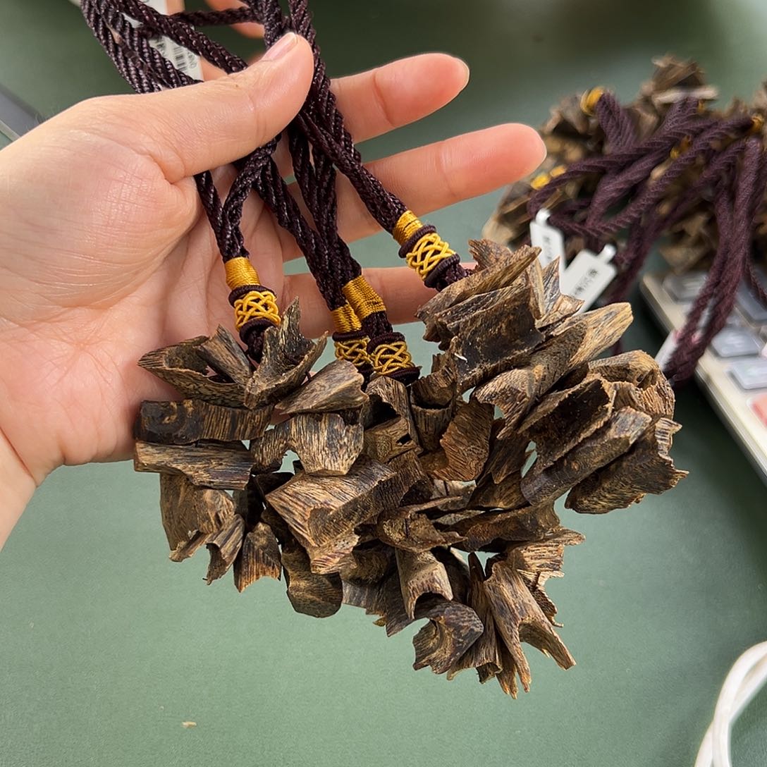 摆件沉香挂件多样性发一串