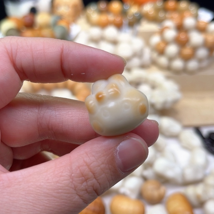 菩提根/象牙果手串兔头1-24-88