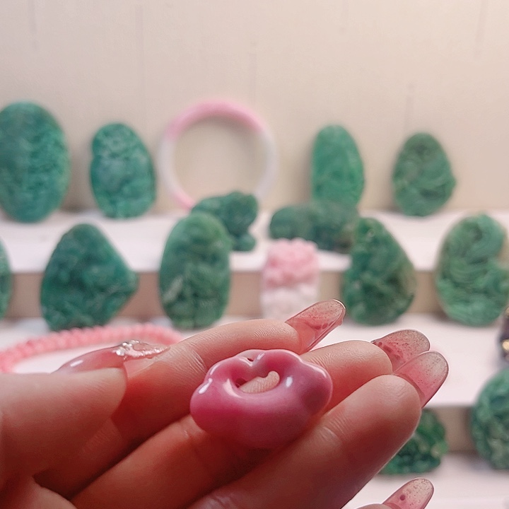 未镶嵌独山玉手链莫****