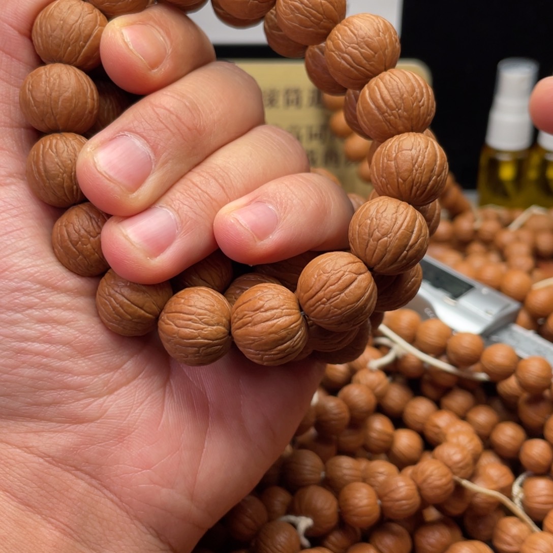 吊坠猴头核桃聚宝盆