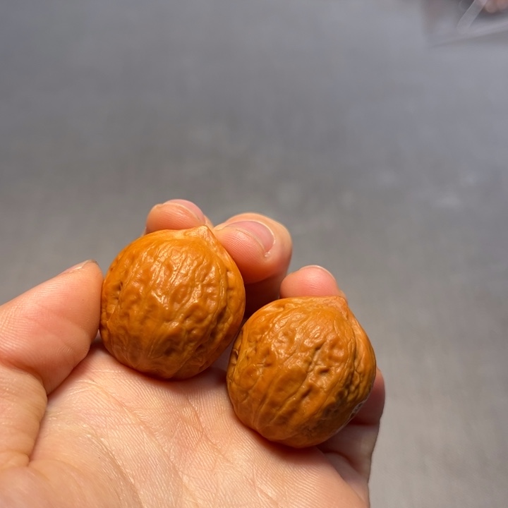 文玩核桃把件腊皮624