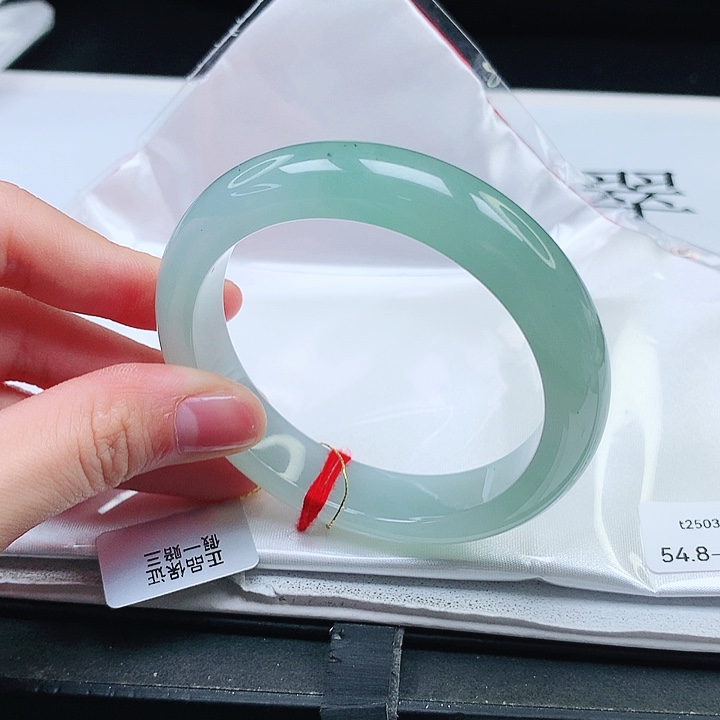 翡翠手镯未镶嵌缅甸天然a货手镯54+